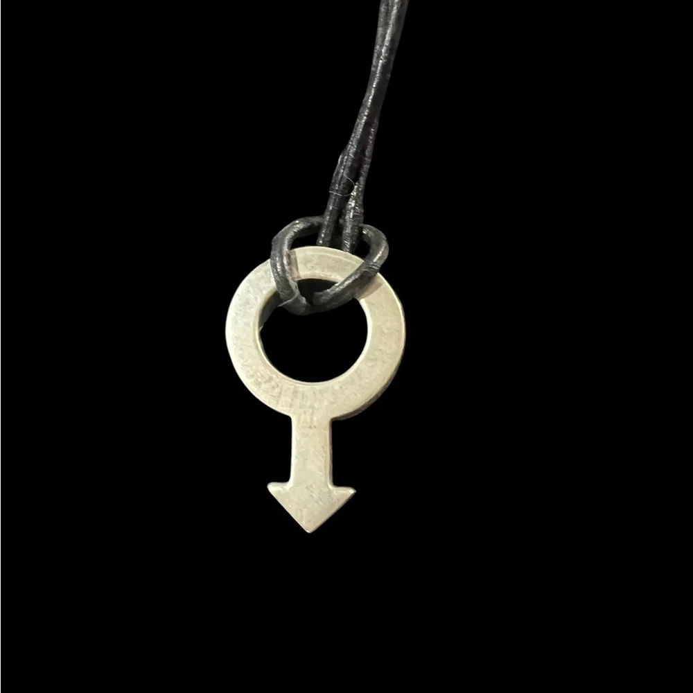 Gucci Gender Symbol Necklace⬇️ - Picture 10 of 10